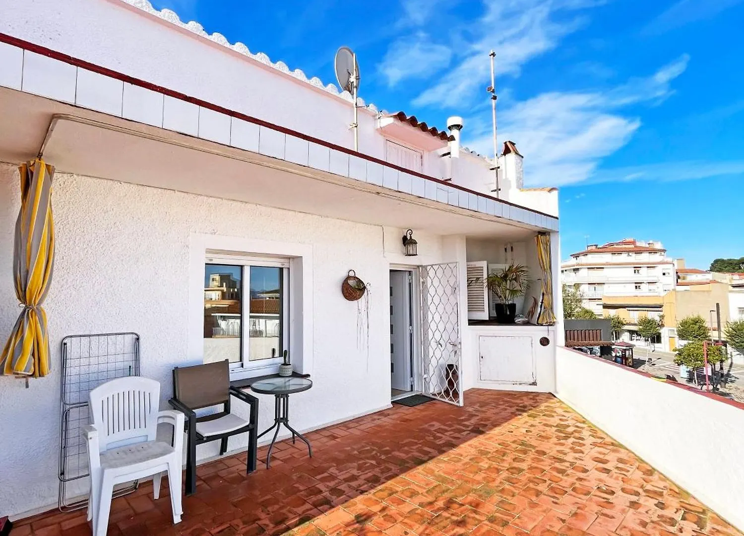 Apartamento Con Gran Terraza En El Centro L'Escala 0*,  Spain